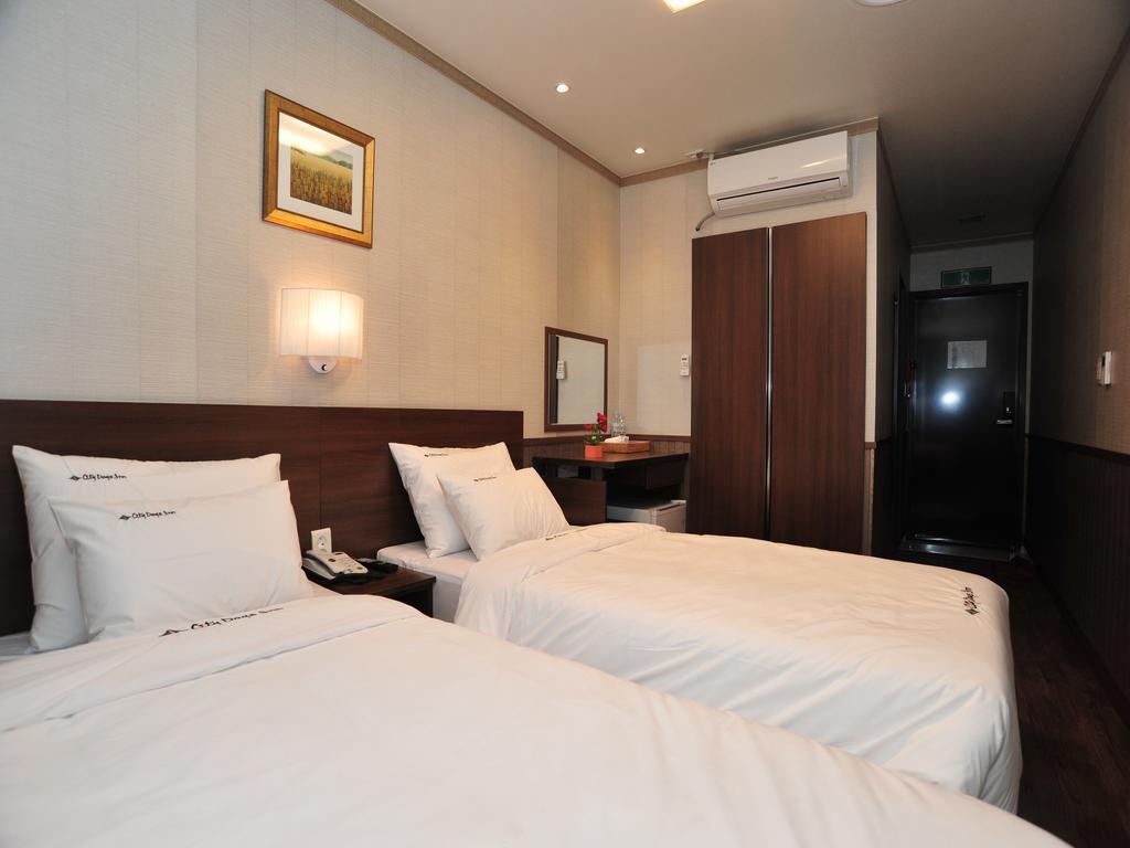 Global Inn Seoul Dongdaemun City Days Inn الغرفة الصورة